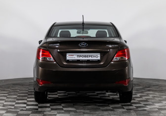 Подержанный автомобиль Hyundai Solaris Sedan 2015 года (6 фото)