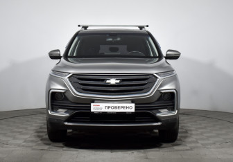 Подержанный автомобиль Chevrolet Captiva 2022 года (2 фото)