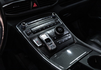 Подержанный автомобиль Hyundai Santa Fe 2020 года (22 фото)