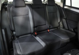 Подержанный автомобиль Volkswagen Tiguan 2019 года (25 фото)