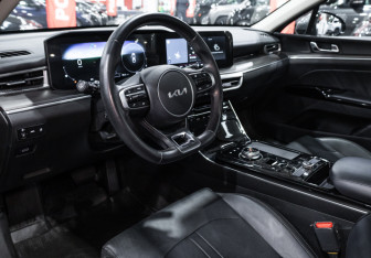 Подержанный автомобиль Kia K5 2023 года (25 фото)