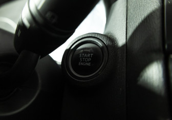 Подержанный автомобиль Mazda CX-5 2013 года (18 фото)