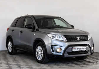 Подержанный автомобиль Suzuki Vitara 2015 года (3 фото)