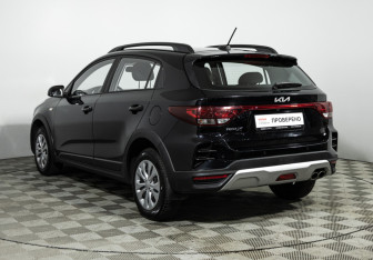 Подержанный автомобиль Kia Rio Hatchback 2021 года (7 фото)
