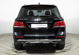 Подержанный автомобиль Mercedes-Benz GLE 2017 года (6 фото)