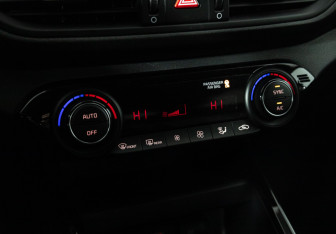 Подержанный автомобиль Kia Cerato Sedan 2021 года (16 фото)