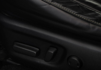 Подержанный автомобиль Toyota RAV4 2016 года (25 фото)