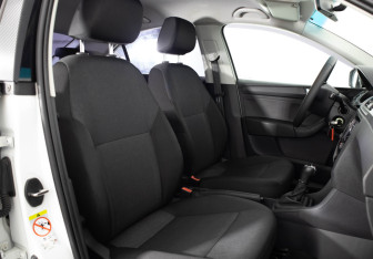 Подержанный автомобиль Skoda Rapid Liftback 2019 года (18 фото)