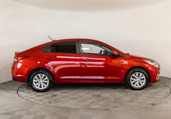 Подержанный автомобиль Hyundai Solaris Sedan 2017 года (4 фото)
