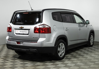 Подержанный автомобиль Chevrolet Orlando 2013 года (5 фото)