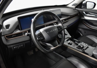 Подержанный автомобиль Exeed LX 2023 года (9 фото)