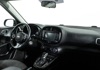 Подержанный автомобиль Kia Soul 2020 года (9 фото)