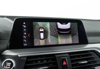 Подержанный автомобиль BMW X3 2021 года (15 фото)