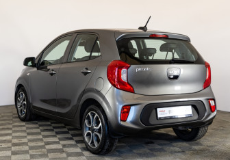 Подержанный автомобиль Kia Picanto 2022 года (7 фото)