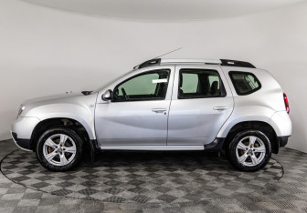 Подержанный автомобиль Renault Duster 2016 года (8 фото)