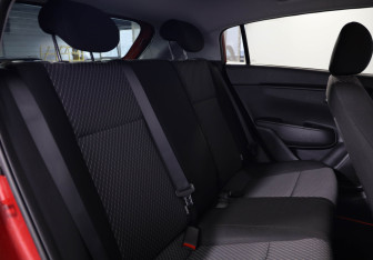 Подержанный автомобиль Kia Rio Hatchback 2020 года (12 фото)