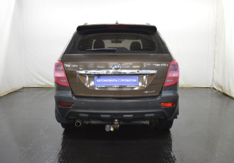 Подержанный автомобиль Lifan X60 2015 года (6 фото)