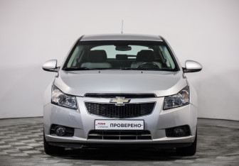 Подержанный автомобиль Chevrolet Cruze Hatchback 2012 года (2 фото)