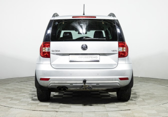 Подержанный автомобиль Skoda Yeti 2014 года (6 фото)