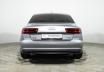 Подержанный автомобиль Audi A6 Sedan 2015 года (6 фото)