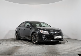 Подержанный автомобиль Chevrolet Cruze Sedan 2013 года (3 фото)