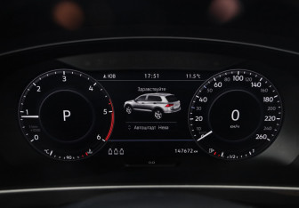 Подержанный автомобиль Volkswagen Tiguan 2018 года (12 фото)