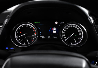 Подержанный автомобиль Toyota Camry Sedan 2020 года (18 фото)