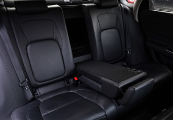 Подержанный автомобиль Jaguar XF Sedan 2016 года (31 фото)