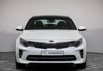 Подержанный автомобиль Kia Optima Sedan 2017 года (2 фото)