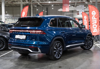 Подержанный автомобиль Geely Monjaro 2024 года (9 фото)