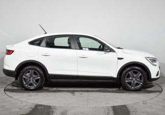 Подержанный автомобиль Renault Arkana 2020 года (4 фото)