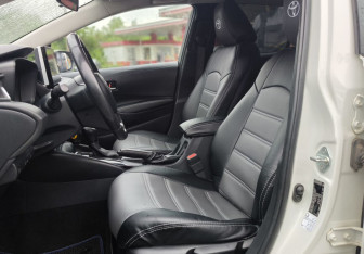 Подержанный автомобиль Toyota Corolla Sedan 2019 года (13 фото)
