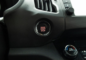 Подержанный автомобиль Kia Sportage 2012 года (18 фото)