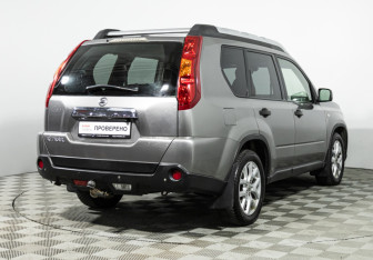 Подержанный автомобиль Nissan X-Trail 2008 года (5 фото)