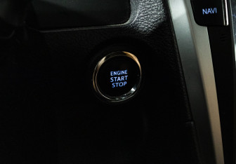 Подержанный автомобиль Toyota Camry Sedan 2016 года (19 фото)