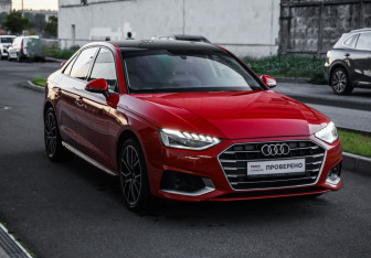 Подержанный автомобиль Audi A4 Sedan 2020 года (5 фото)