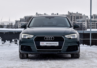 Подержанный автомобиль Audi A4 Sedan 2018 года (2 фото)