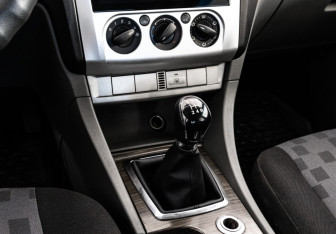 Подержанный автомобиль Ford Focus Sedan 2008 года (11 фото)