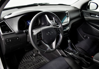 Подержанный автомобиль Hyundai Tucson 2017 года (9 фото)