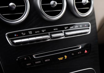 Подержанный автомобиль Mercedes-Benz GLC Coupe 2019 года (17 фото)