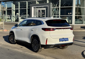 Подержанный автомобиль Exeed TXL 2023 года (7 фото)