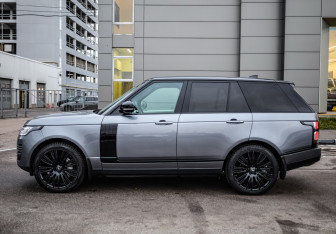 Подержанный автомобиль Land Rover Range Rover 2020 года (9 фото)