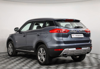 Подержанный автомобиль Geely Atlas 2019 года (7 фото)