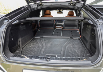 Подержанный автомобиль BMW X6 2023 года (37 фото)