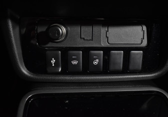 Подержанный автомобиль Mitsubishi Outlander 2018 года (15 фото)