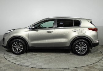 Подержанный автомобиль Kia Sportage 2017 года (8 фото)