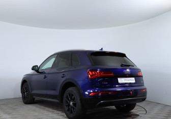 Подержанный автомобиль Audi Q5 2017 года (8 фото)