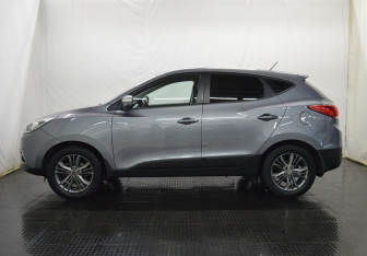 Подержанный автомобиль Hyundai ix35 2013 года (8 фото)