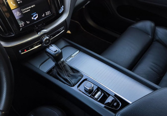Подержанный автомобиль Volvo XC60 2019 года (23 фото)