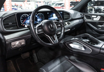 Подержанный автомобиль Mercedes-Benz GLE 2021 года (17 фото)